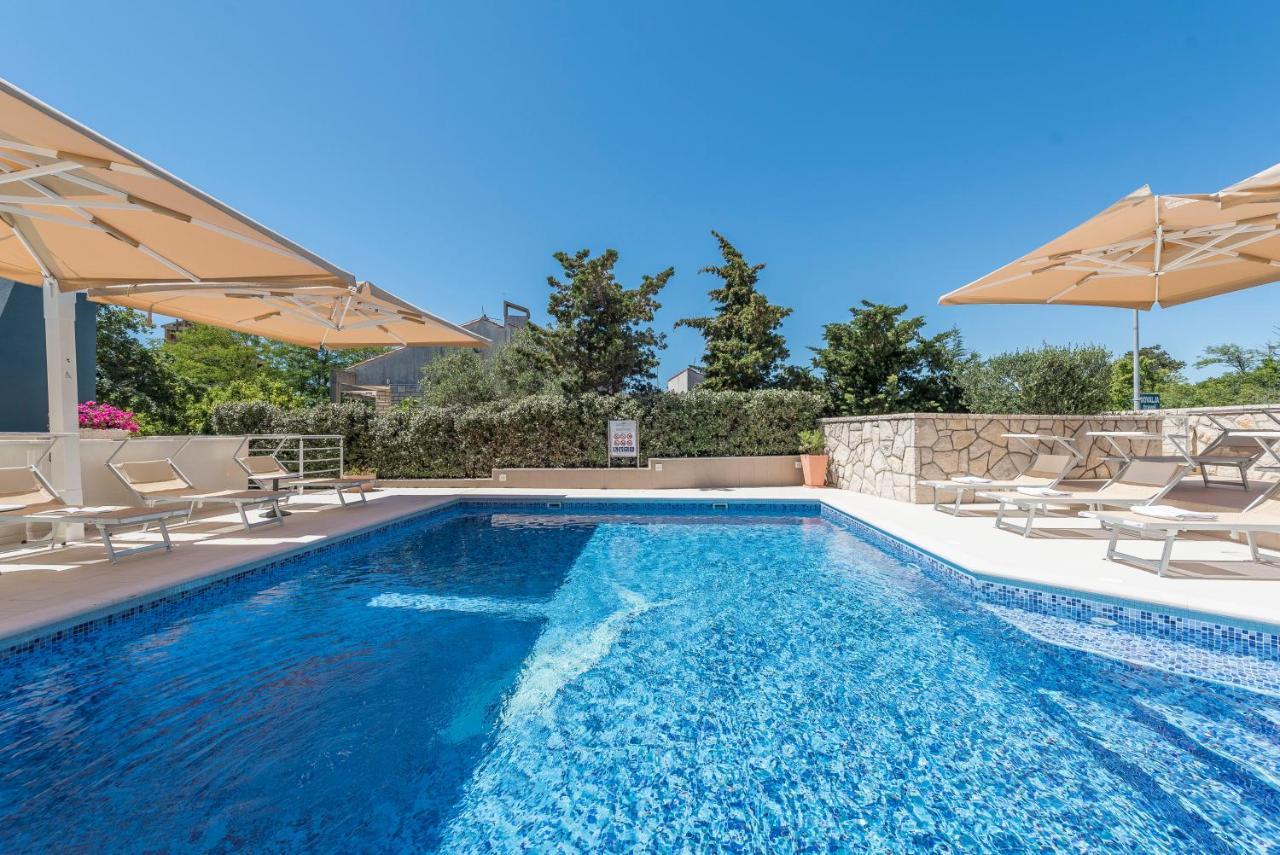 Pool Terrace Sea View Sarkic Διαμέρισμα Novalja Εξωτερικό φωτογραφία